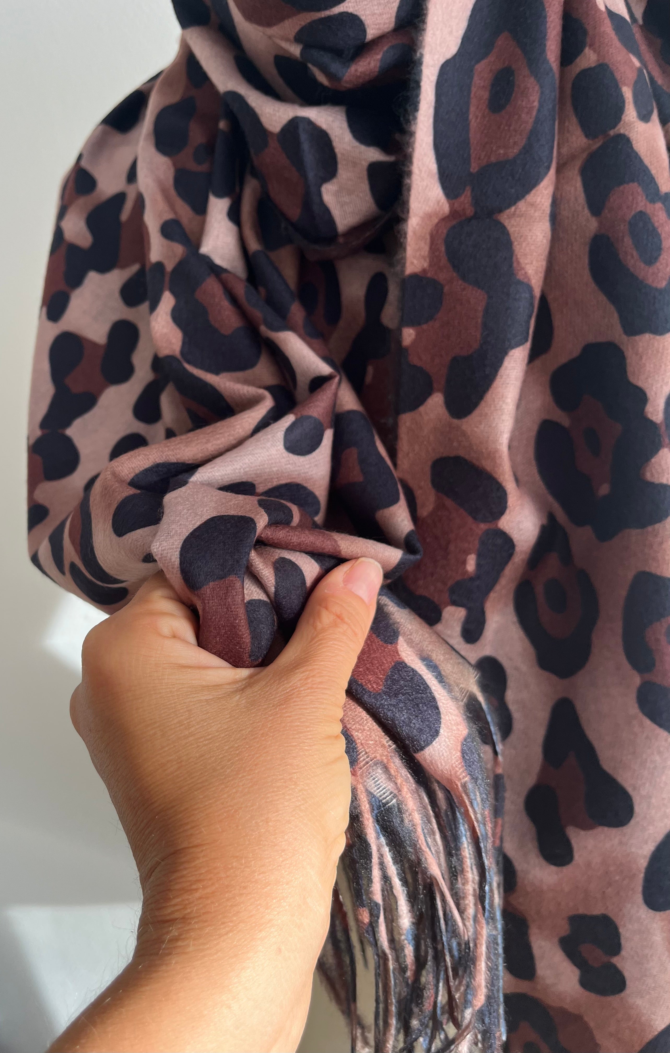 Écharpe léopard marron